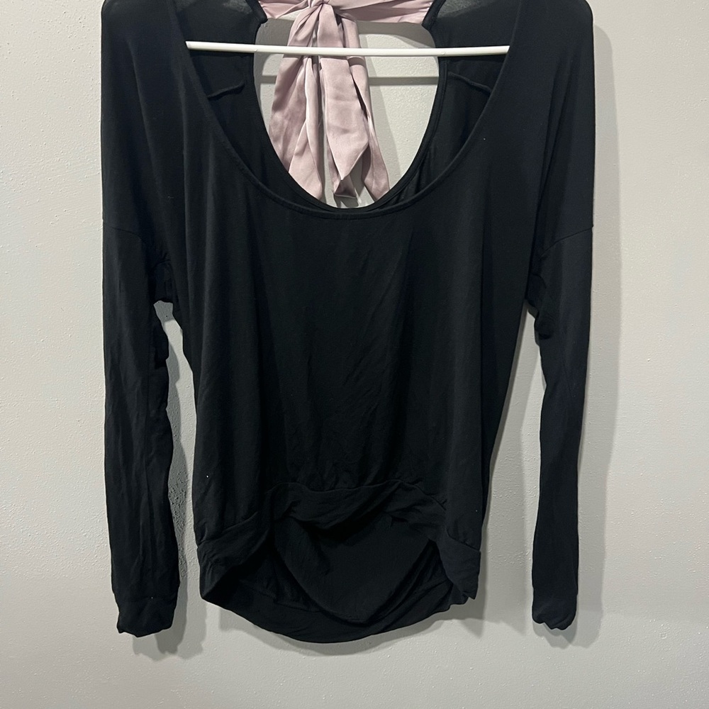 Adore Me black long sleeve top with open back and purple/ pink tie detail Medium